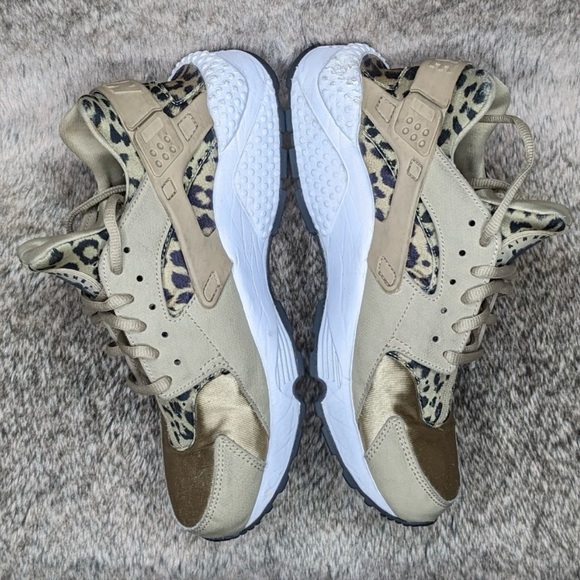 Nike Air Haurache Run Print Leopard Women's 8 - Picture 8 of 15